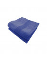 Lot de deux serviettes 70% coton et 30 % bambou pliée bleu marine