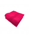 Lot de deux serviettes 70% coton et 30 % bambou pliées fuchsia
