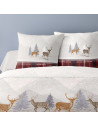 zoom sur les détails des taies d'oreillers assortie à la housse de couette, ésprit montagne taille carrés 65x65cm