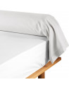 Taie de traversin blanche grande longueur 230 cm sur un lit King Size, fabrication française
