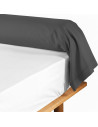 Taie de traversin gris anthracite grande longueur 230 cm sur un lit King Size, fabrication française