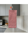 lot de 3 torchons 50x70cm motif rouge à carreaux rappel montagnard avec 1 torchon rouge en nid d'abeille fond ambiance