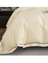 Housse de couette beige brodée 220x240 cm satin de coton 120 fils/cm² - zoom sur la finition